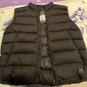 Arc’teryx vest in black size XL